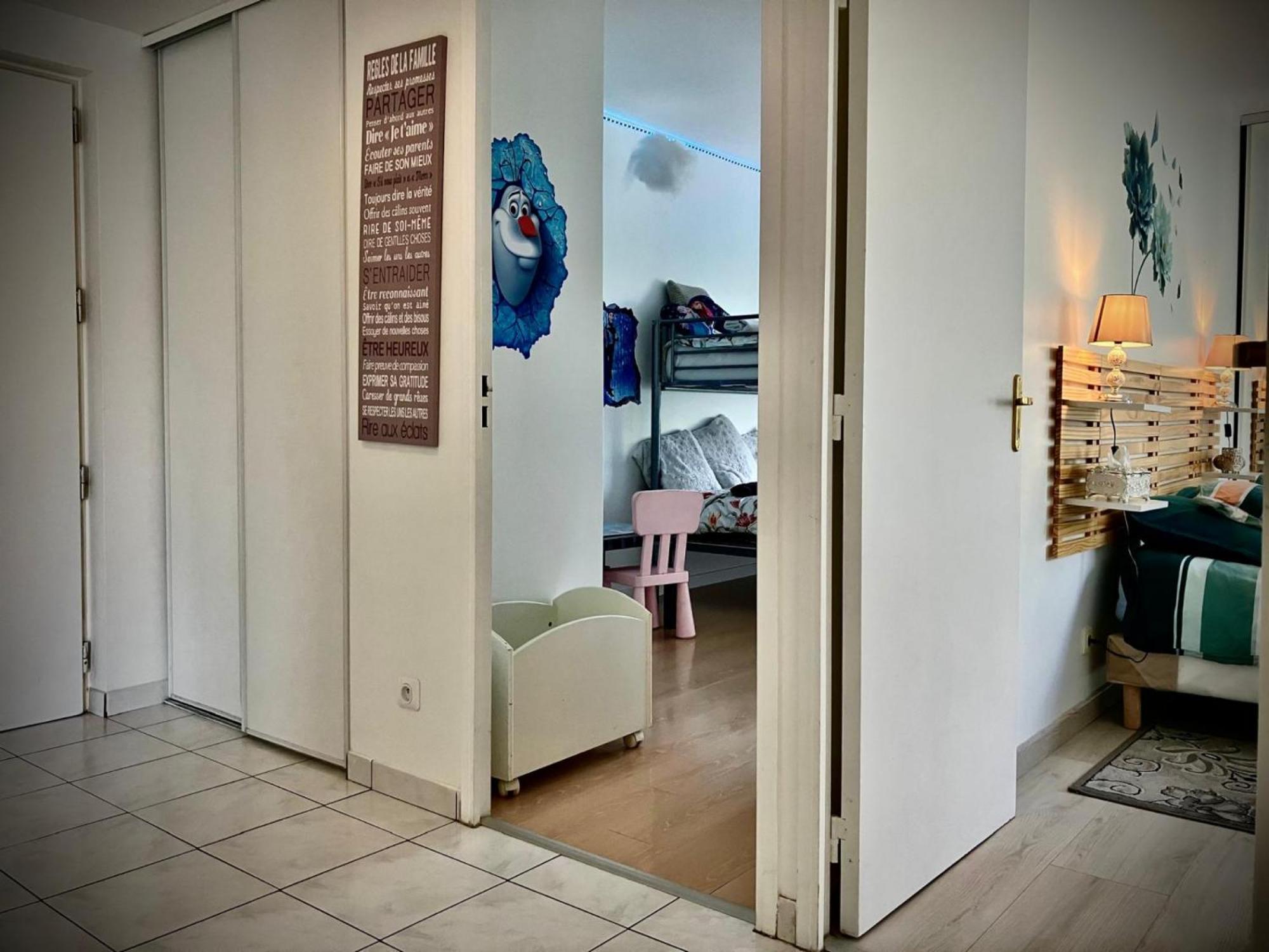 Snowqueen Hotel Apartment Paris-Disney Шель Екстер'єр фото
